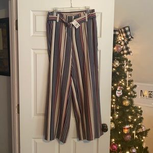 Casual wide legged pants